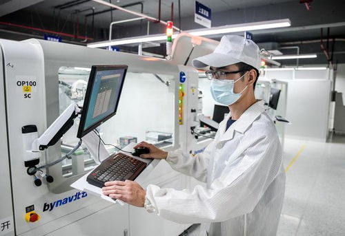 北斗高精度定位 讓智能汽車(chē)更聰明，與世界同行